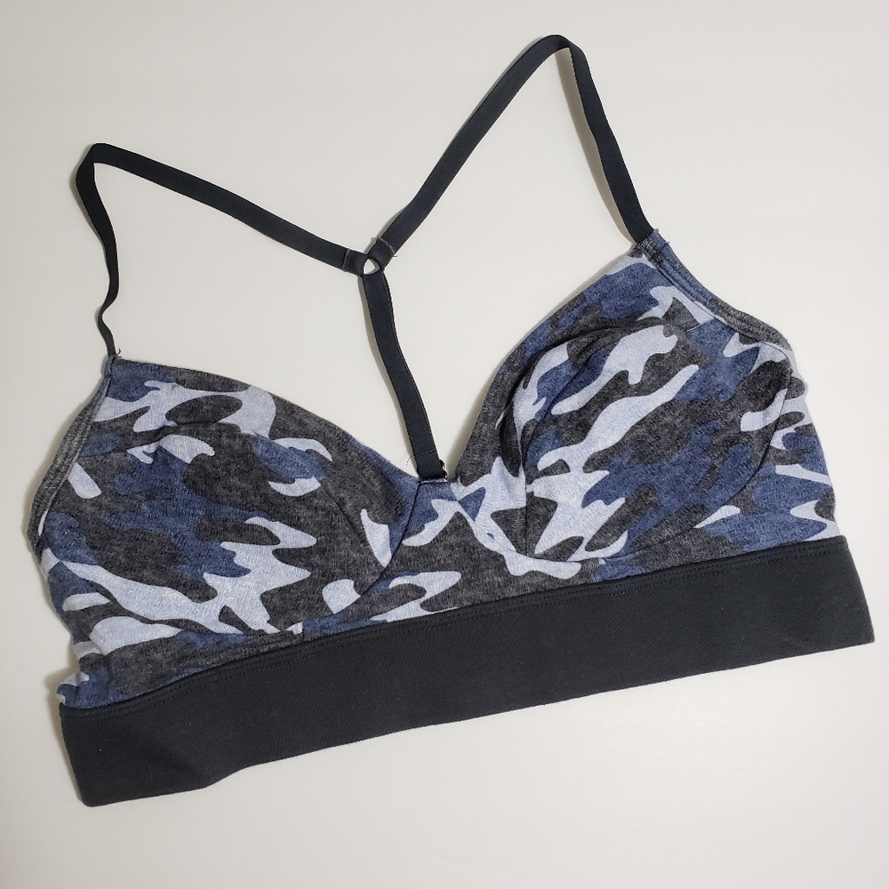 4/$20🎉 Colsie Blue Camo Bralette